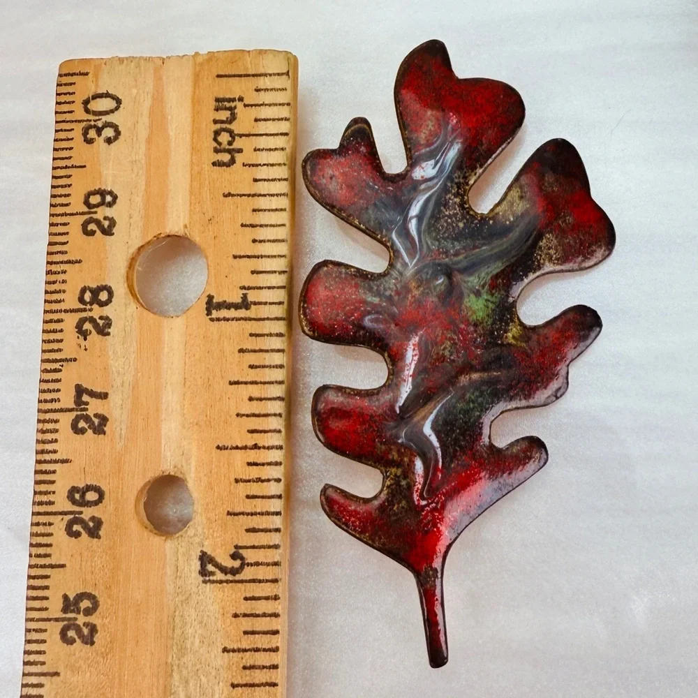 Vintage copper Red swirl Leaf-Shaped Brooch